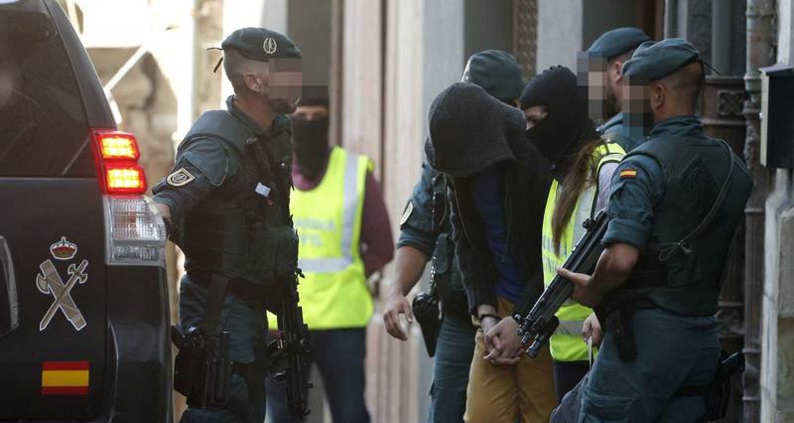  تعاون إسباني هولندي يطيح بمافيا مغربية تتخصص في الاختطاف والتعذيب البشع 