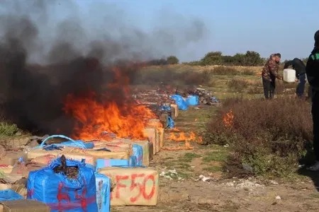  إتلاف كمية من المخدرات والأقراص المهلوسة سبق أن حجزتها مصلحة الجمارك بأكادير 