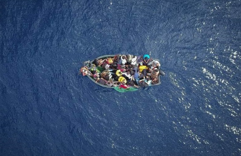  متحدث: 17 تونسيا في عداد المفقودين بعد أن استقلوا قاربا للهجرة إلى إيطاليا 