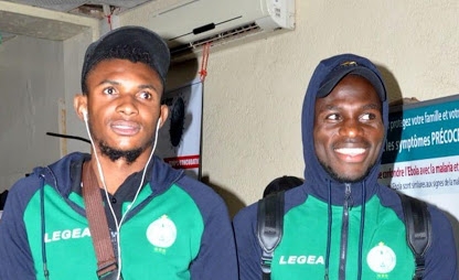  الرجاء يستعيد مهاجميه الكونغوليين "العالقين" عبر رحلة استثنائية من باريس 