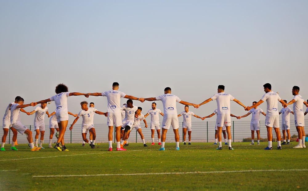  15 حالة مشتبه بها.. نادي اتحاد طنجة يطلب إخضاع لاعبيه لفحص "كورونا" 