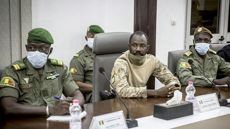 الرباط تتقدم فيه بخطوات.. الصراع الدبلوماسي بين المغرب والجزائر يشتغل في مالي عقب الانقلاب