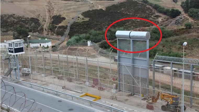  غير مؤذي لكن صعب التجاوز.. إسبانيا تبدأ في وضع سياج حدودي جديد بحدود سبتة 