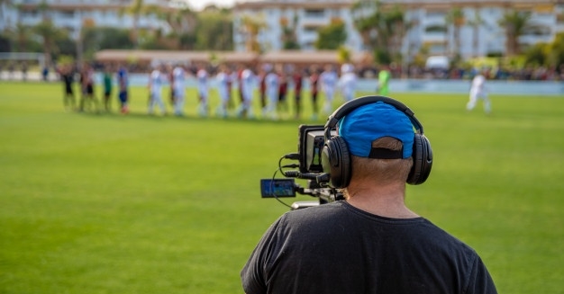 حتى لا تختنق.. الصحافة الرياضية تواصل صمودها في وجه تداعيات جائحة كورونا