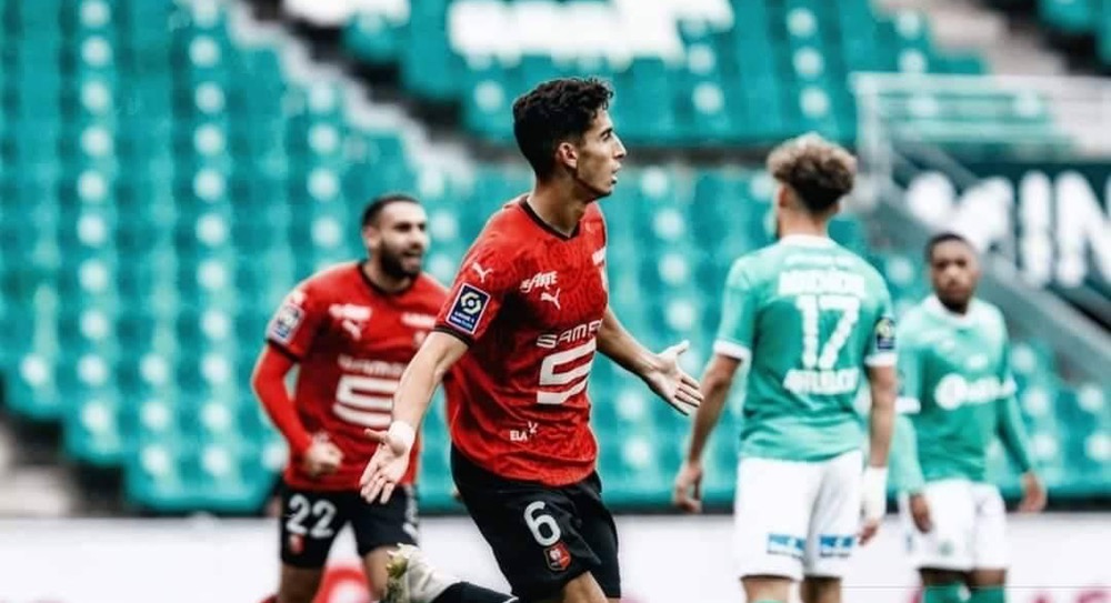 أكرد يجاور نيمار في التشكيلة المثالية لـ"الليغ1".. فهل يكون المدافع رقم 2 في قائمة خليلهودزيتش؟