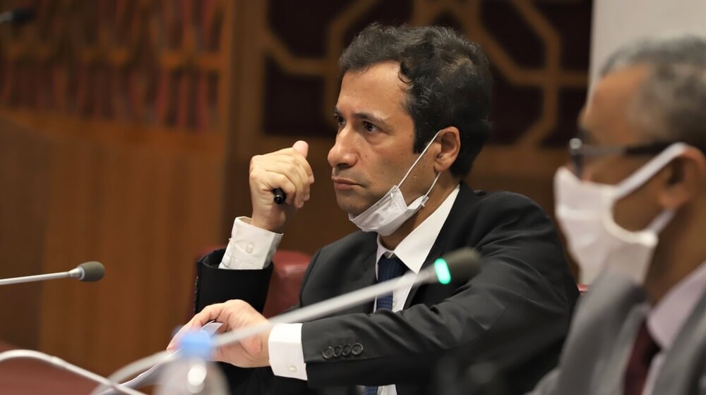 بنشعبون: ارتفاع في البطالة، ومداخيل السياحة تراجعت إلى النصف وعجز الميزانية وصل إلى 55.5 مليار درهم