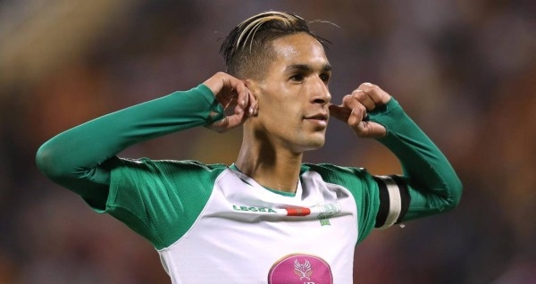 بأزيد من مليوني دولار.. الأهلي المصري يظفر بصفقة لاعب الرجاء البيضاوي بدر بانون