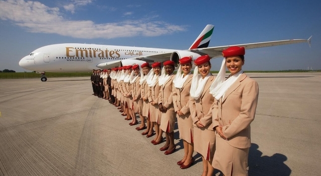 "طيران الإمارات" تعلن انتاجها وجبات للركاب الإسرائيليين