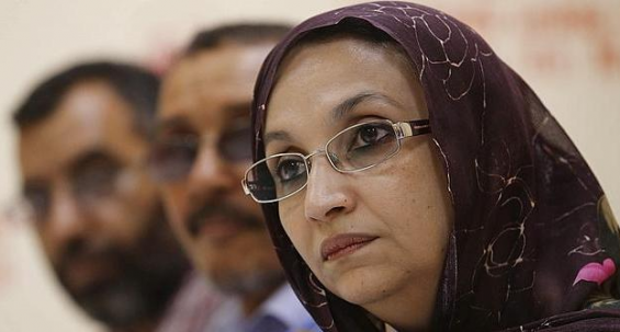  ماذا يحدث في الصحراء؟.. أميناتو حيدر تؤسس هيئة معادية للمغرب في قلب العيون.. وداعمو البوليساريو يحتشدون في الكركارات 