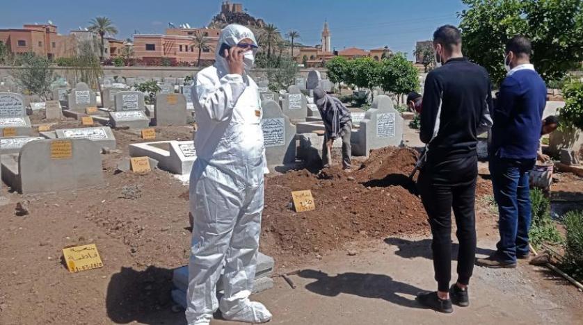 1553 حالة وفاة بكورونا ومئات الإصابات يوميا.. هل تعيد الحكومة الحجر الصحي على كامل تراب المملكة؟