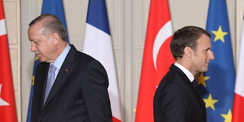  أردوغان يحذر الرئيس الفرنسي ويؤكد في خطاب له: السيد ماكرون سيكون لديك المزيد من المشاكل مَعي شخصيا 