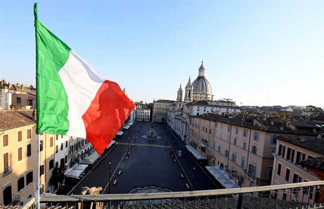  إيطاليا.. تفكيك قنبلة تعود للحرب العالمية الثانية 