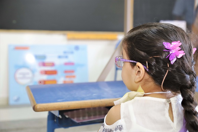 سلا.. اعتماد نمط التعليم عن بعد في 33 مؤسسة تعليمية إضافية بجماعتي "العيايدة" و"تابريكت"