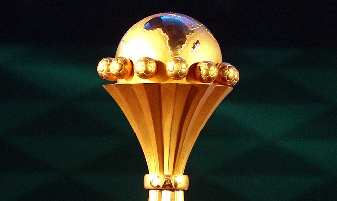  الاتحاد المصري لكرة القدم يحقق في اختفاء كأس أمم إفريقيا 