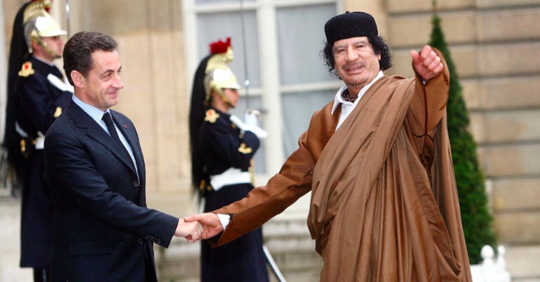  الرسائل المسربة لهيلاري كلينتون.. 143 طنا من الذهب، ومثلها من الفضة دفعت ساركوزي للتدخل في ليبيا 