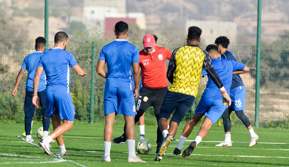  قبل مواجهة نهضة بركان في كأس الـ CAF.. تسع حالات إصابة بكورونا بفريق حسنية أكادير 