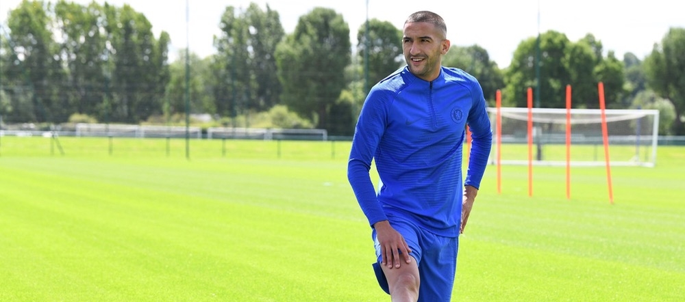  قبل فترة التوقف الدولي.. هل يفتعل تشيلسي إصابة زياش لحرمانه من المشاركة مع "الأسود"؟ 