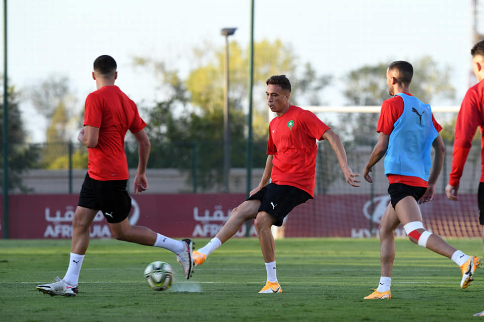 الجامعة تعلن إصابة اللاعب سفيان شاكيلا بفيروس كورونا داخل معسكر المنتخب