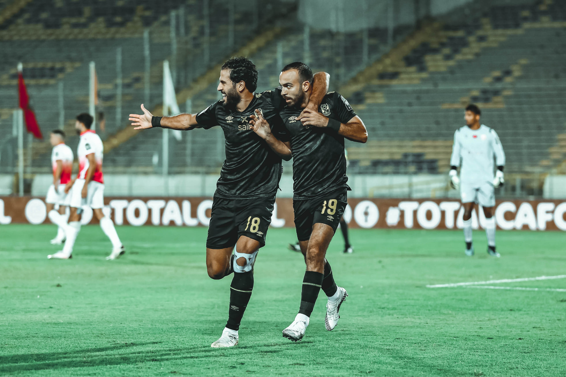  وصلوه آمنين.. الأهلي يتأهل لنهائي أبطال إفريقيا بخماسية ذهابا وإيابا في شباك الوداد 