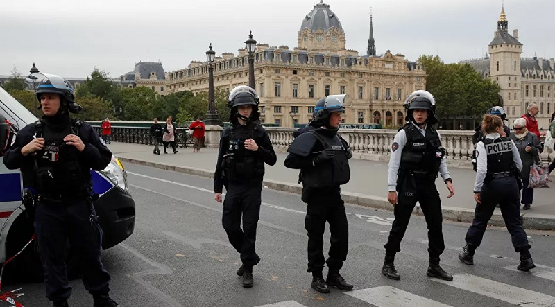  وزير الداخلية الفرنسي يأمر بترحيل 230 أجنبيا 