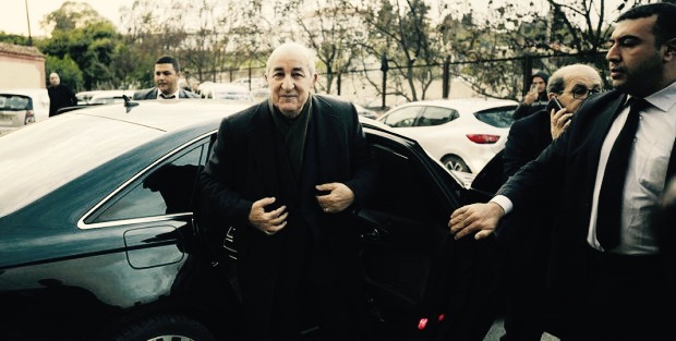  غموض يَلف الوضع الصحي للرئيس الجزائري.. الرئاسة تطمئن والشعب يَخشى تكرار تجربة بوتفليقة 