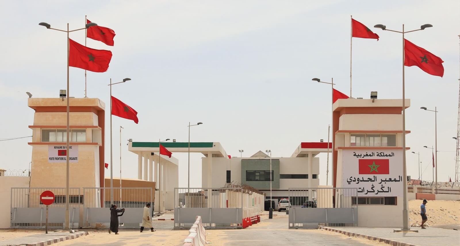 رسميا.. الجيش المغربي يُعيد فتح معبر الكركرات للحركة التجارية والمدنية