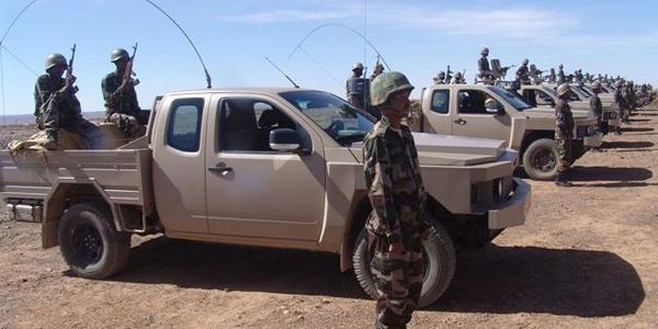  قائد أركانها طار إلى الإمارات ومساعده توجه إلى الكركارات.. هل تستعد موريتانيا لتدخل عسكري ضد البوليساريو؟ 