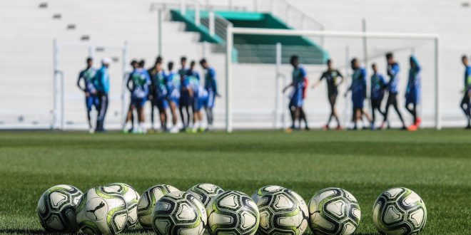 جامعة كرة القدم تتعاقد مع شركة للاتصالات لاحتضان البطولة الاحترافية