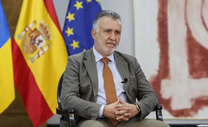 جزر الكناري تنتقد أوروبا بسبب الهجرة السرية.. وتُعول على زيارة سانشيز إلى المغرب