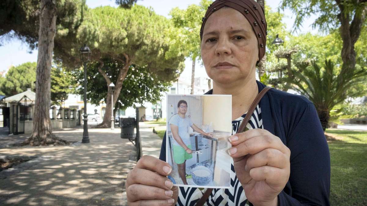  محكمة إسبانية تُعيد فتح قضية "فلويد المغربي" الذي قُتل في مركز احتجاز بألميريا 