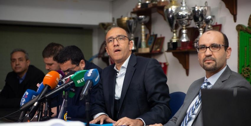  في اجتماع مع المنخرطين.. الزيات يتشبث بالاستقالة من رئاسة الرجاء ويؤجل تاريخ الجمع العام 