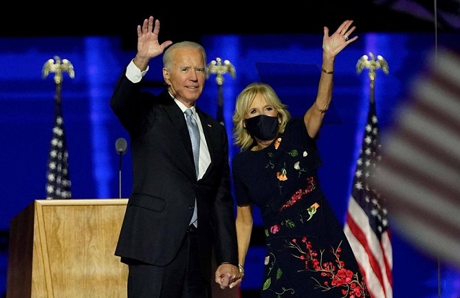 حملة بايدن تخاطب هيئة حكومية لبدء تسليم السلطة