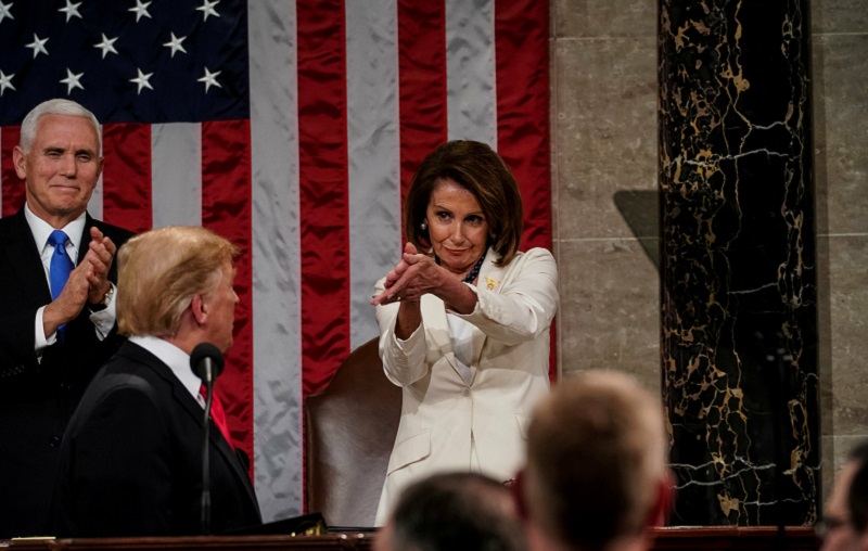 بيلوسي: انتخاب بايدن فجر يوم جديد للأمل في أمريكا