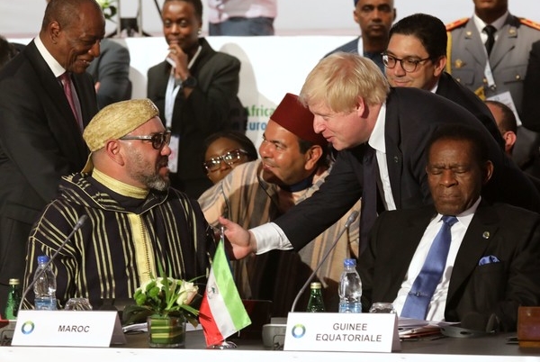 بدأت تستثمر في المنطقة وقدمت دعما سياسيا للرباط.. هل تصبح بريطانيا ثاني دولة عظمى تعترف بمغربية الصحراء؟