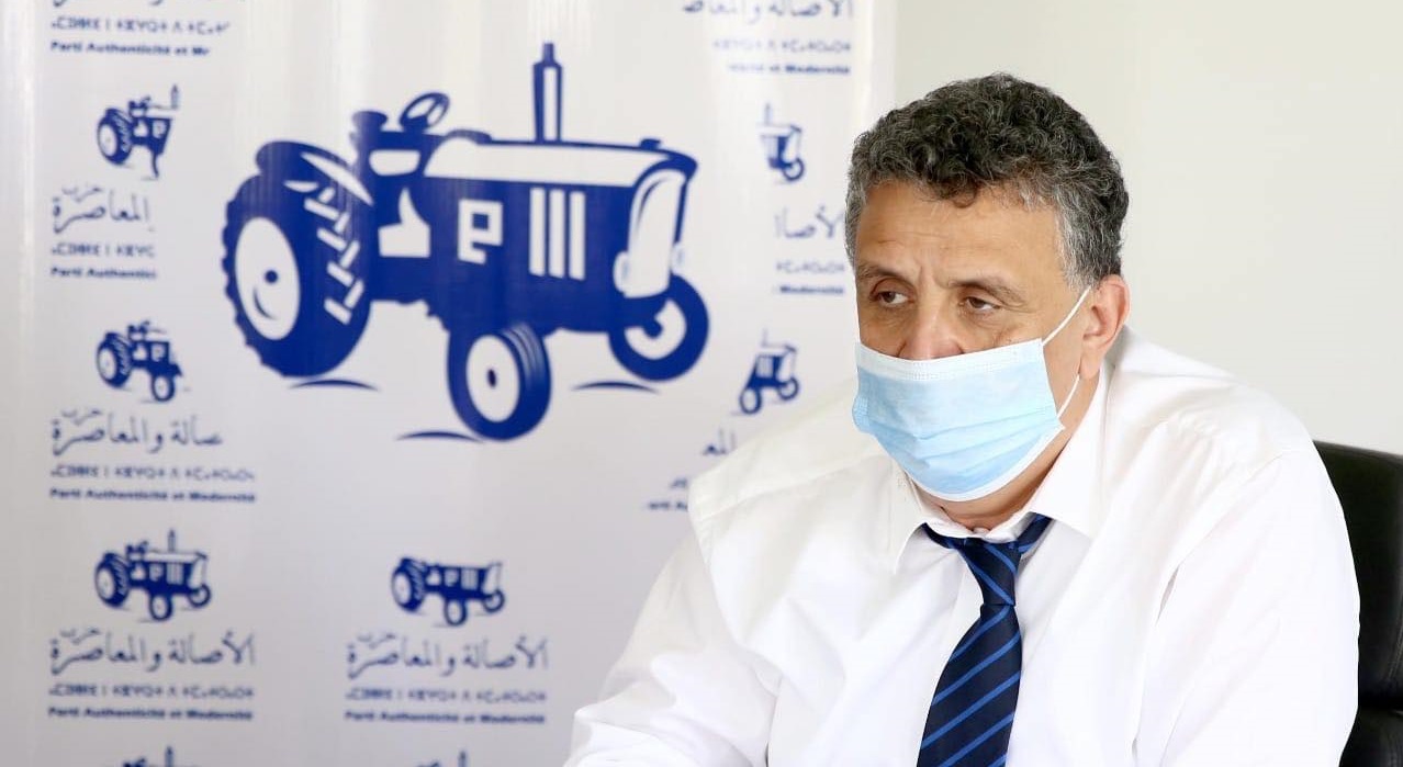  وعد بترشيح معتقلي الريف وعمل على عقد مصالحات بطنجة.. وهبي يحاول إحياء "البام" في الشمال قبل الانتخابات 