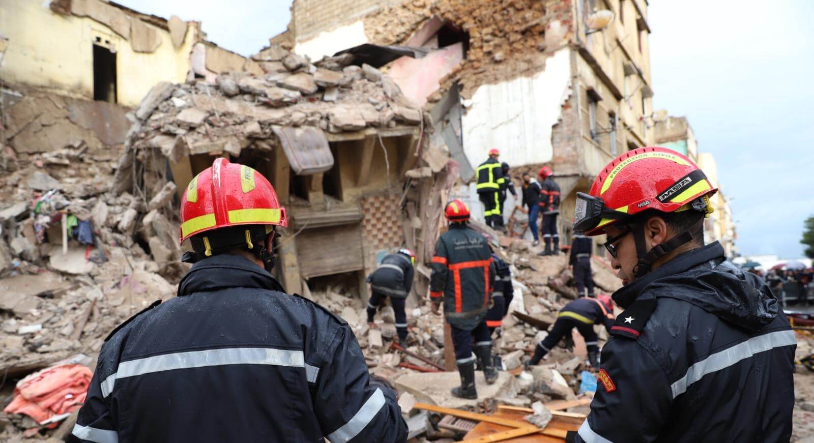  الأمطار تواصل فضح اختلالات الدار البيضاء.. إنهيار مباني وسقوط ضحايا 