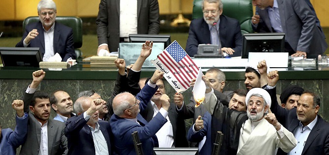 إيران تهدد قادة أمريكا... "لن ينعموا براحة البال ولا حتى في بيوتهم"