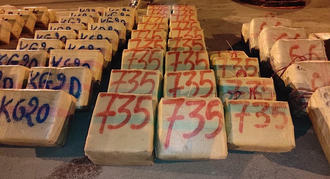  حجز أربعة أطنان و779 كلغ من مخدر الشيرا بالناظور 