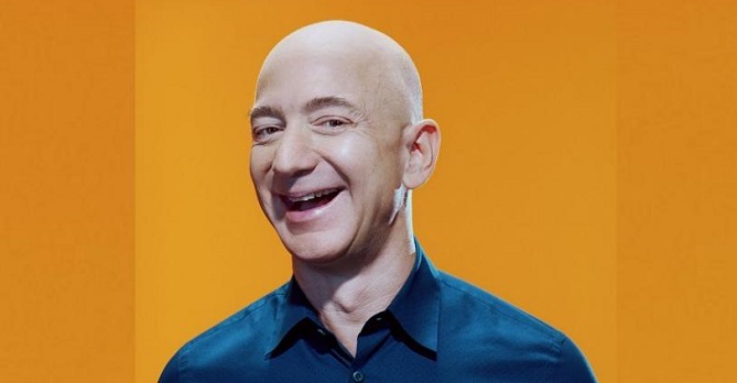  جيف بيزوس يزيح إيلون ماسك ويصبح أغنى رجل في العالم مجدداً 