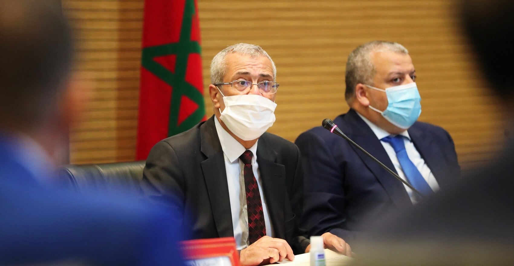 شجرتا زيتون بـ 72 ألف درهم وطاولة بـ 760 ألف درهم وسلة مهملات بـ 6000 آلاف درهم.. ووزارة العدل تبرر!