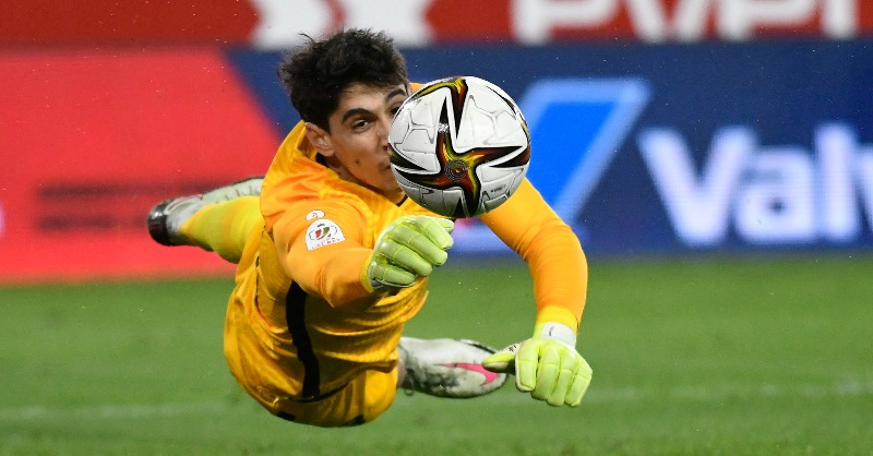  ياسين بونو.. وريث حماة عرين "الأسود" الشرعي وسليل أبطال الأندلس 