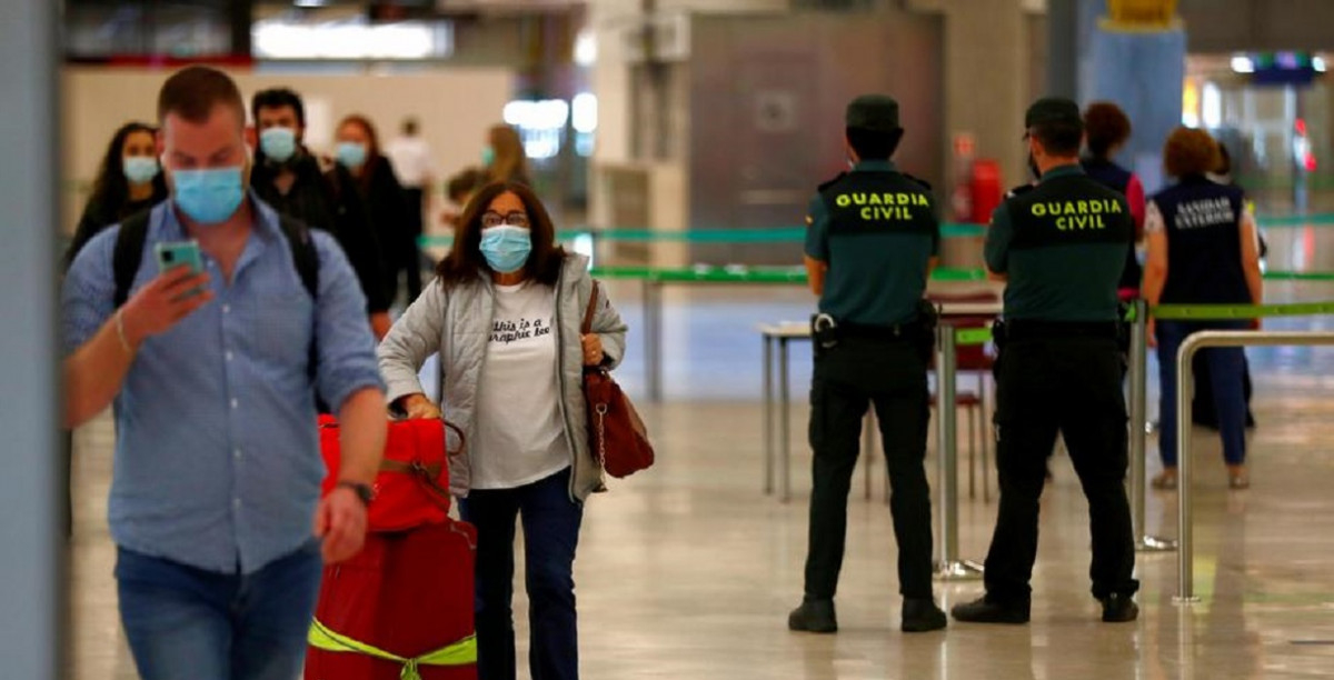  إسبانيا تُمدد العمل بإجراء تحاليل PCR للمسافرين القادمين من المغرب 