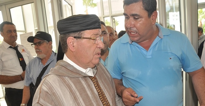  الداخلية تزيح "ممول البام" في الشمال من مهامه كرئيس جماعة 