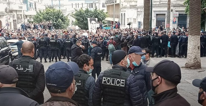 الجزائر.. إيقاف أزيد من 2000 متظاهر في ظرف 12 يوما