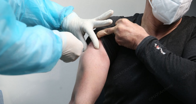  كورونا بالمغرب.. أزيد من 4 ملايين و390 ألف شخص تلقوا التلقيح الكامل 