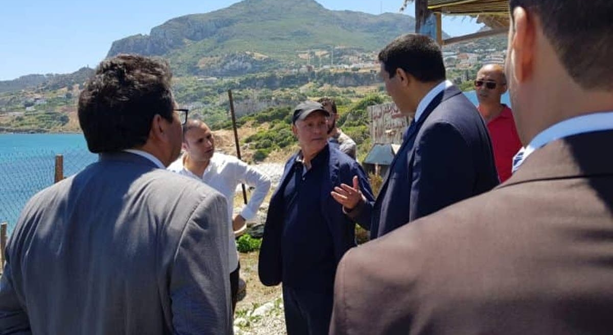  التقى سياسيي وجمعويي الفنيدق.. الوالي مهيدية يتعهد بإنهاء مشاكل عاملي التهريب المعيشي عاجلا 