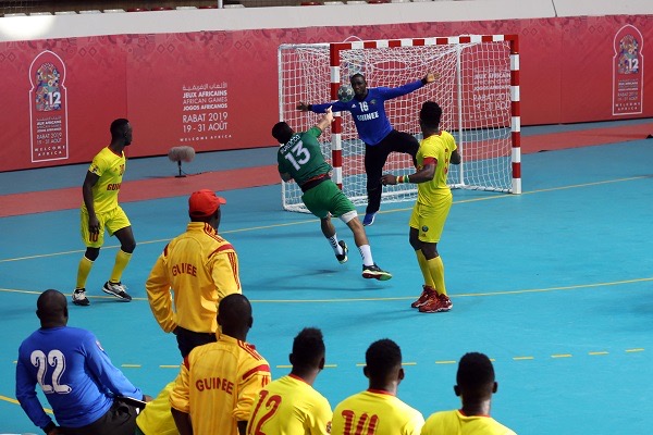  المغرب يسحب تنظيم بطولة إفريقيا لأندية كرة اليد من الجزائر 