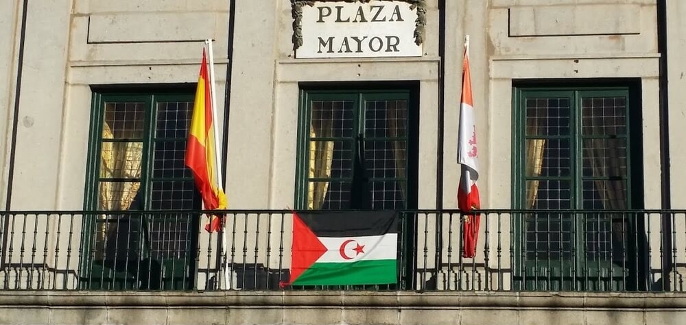  إسبانيا.. اعتقال ناشط من "البوليساريو" بتهمة التحريض على ارتكاب أعمال إرهابية ضد مصالح المغرب 