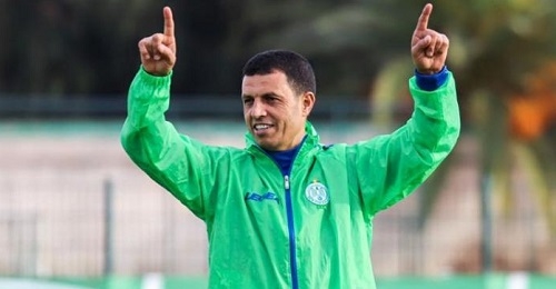  إدارة الرجاء تصوت بالأغلبية على استمرار السلامي مدربا للفريق 