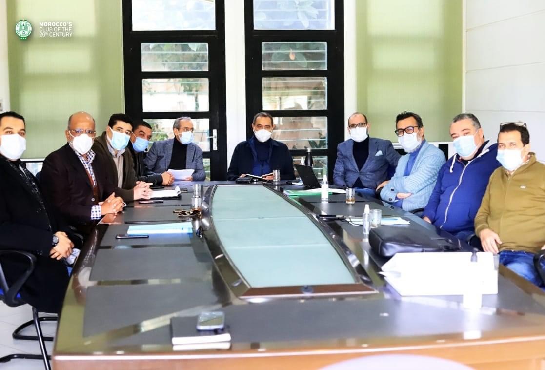  قبل وقفة الأحد.. هذه ثلاث أشياء تجعل مسيري الرجاء متشبثين بالكراسي يأبون "الرحيل" 